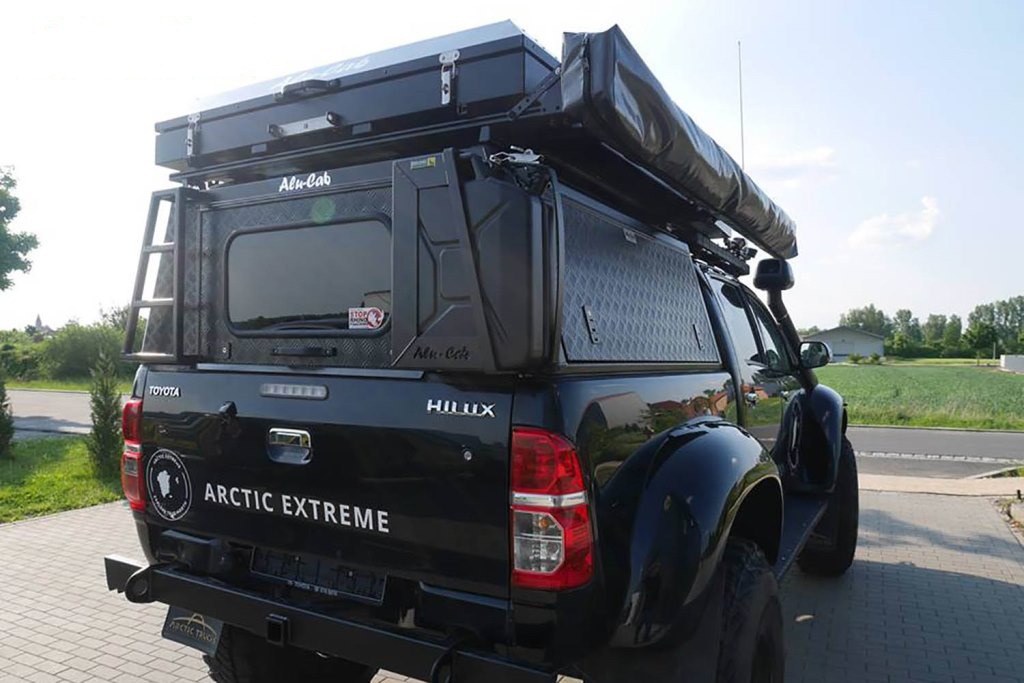 Alu-Cab-Adventure-Canopy---Hilux-Arctic-Truck-Conversion_01