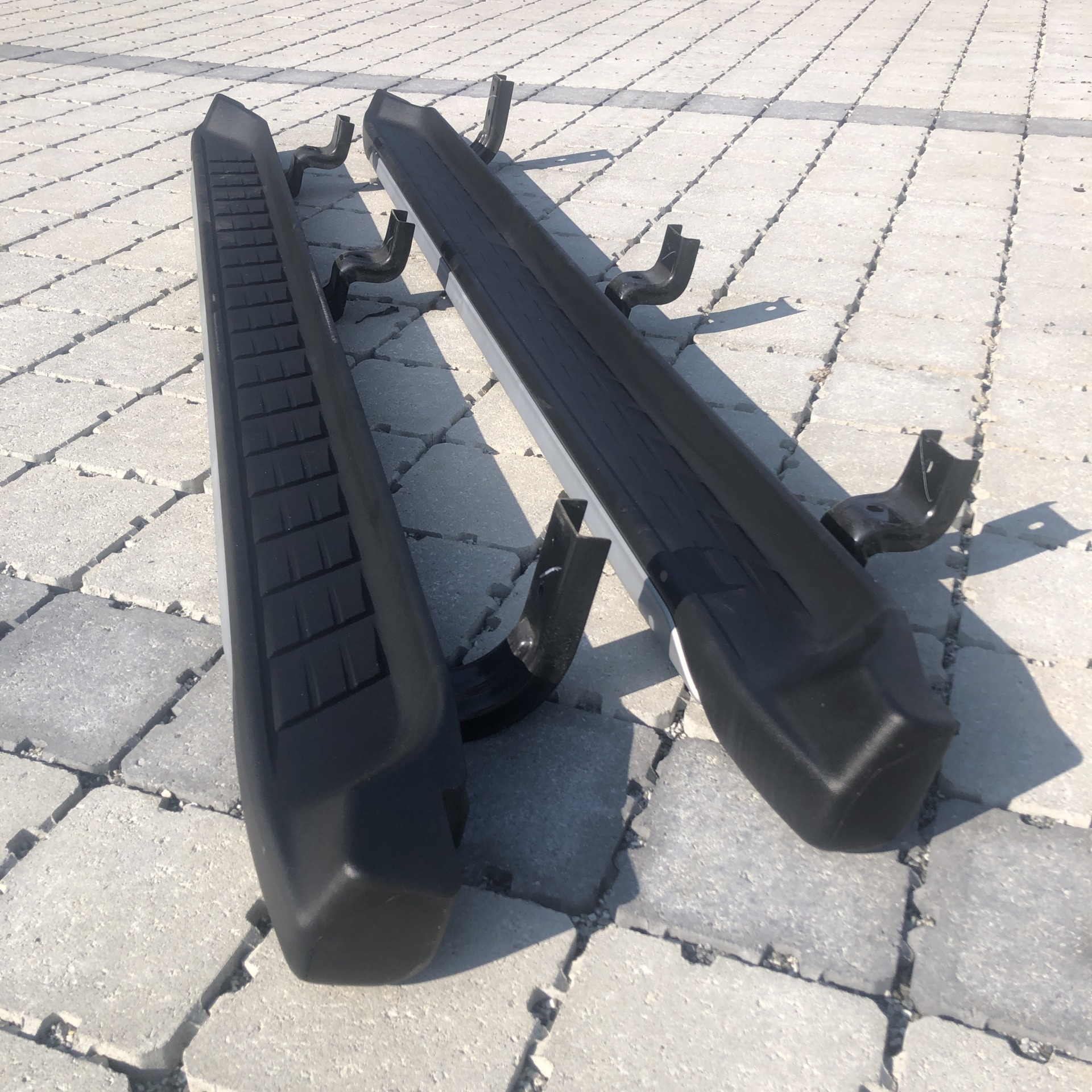 BRUSTIGTRISUZU D-CAB_2