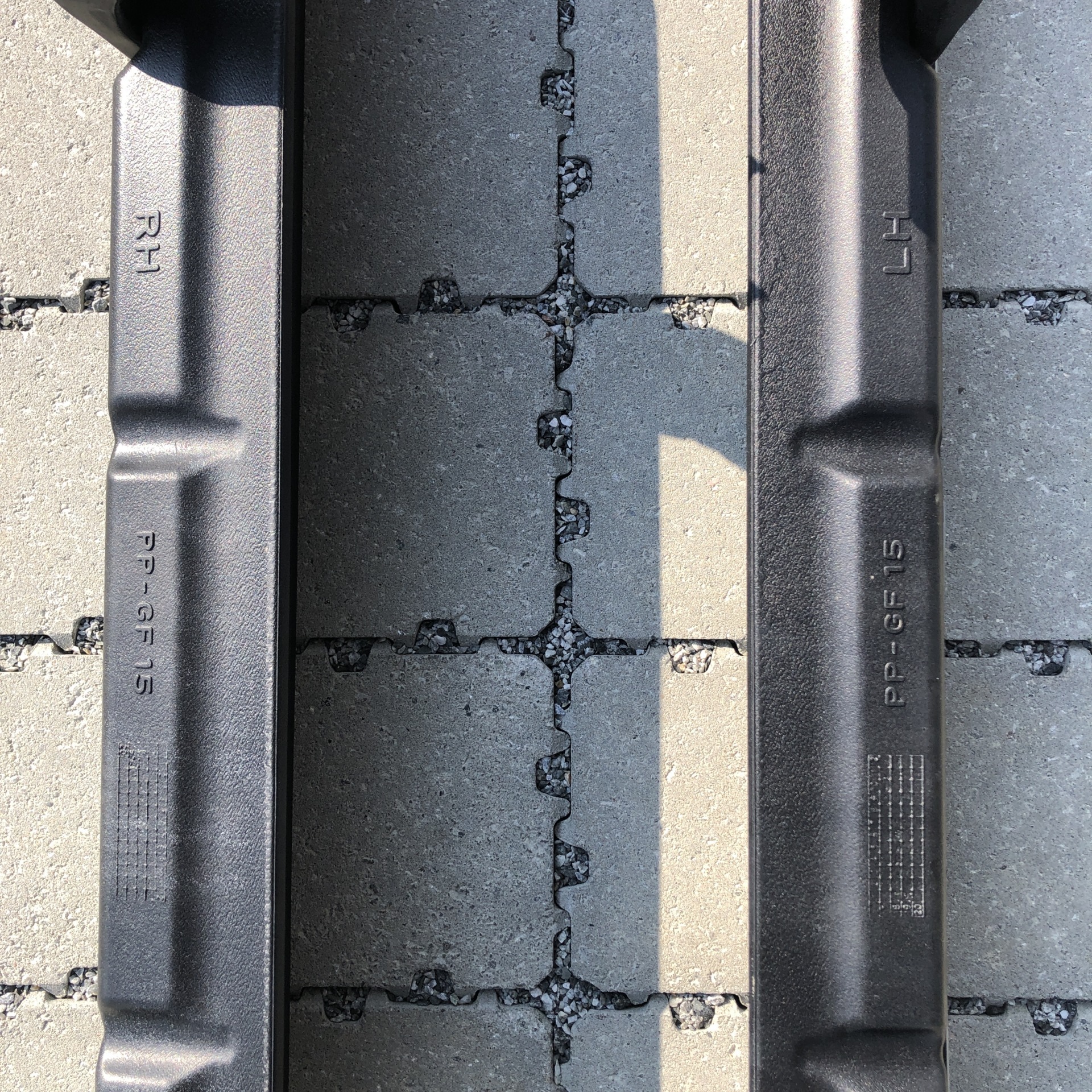 BRUSTIGTRISUZU D-CAB_3