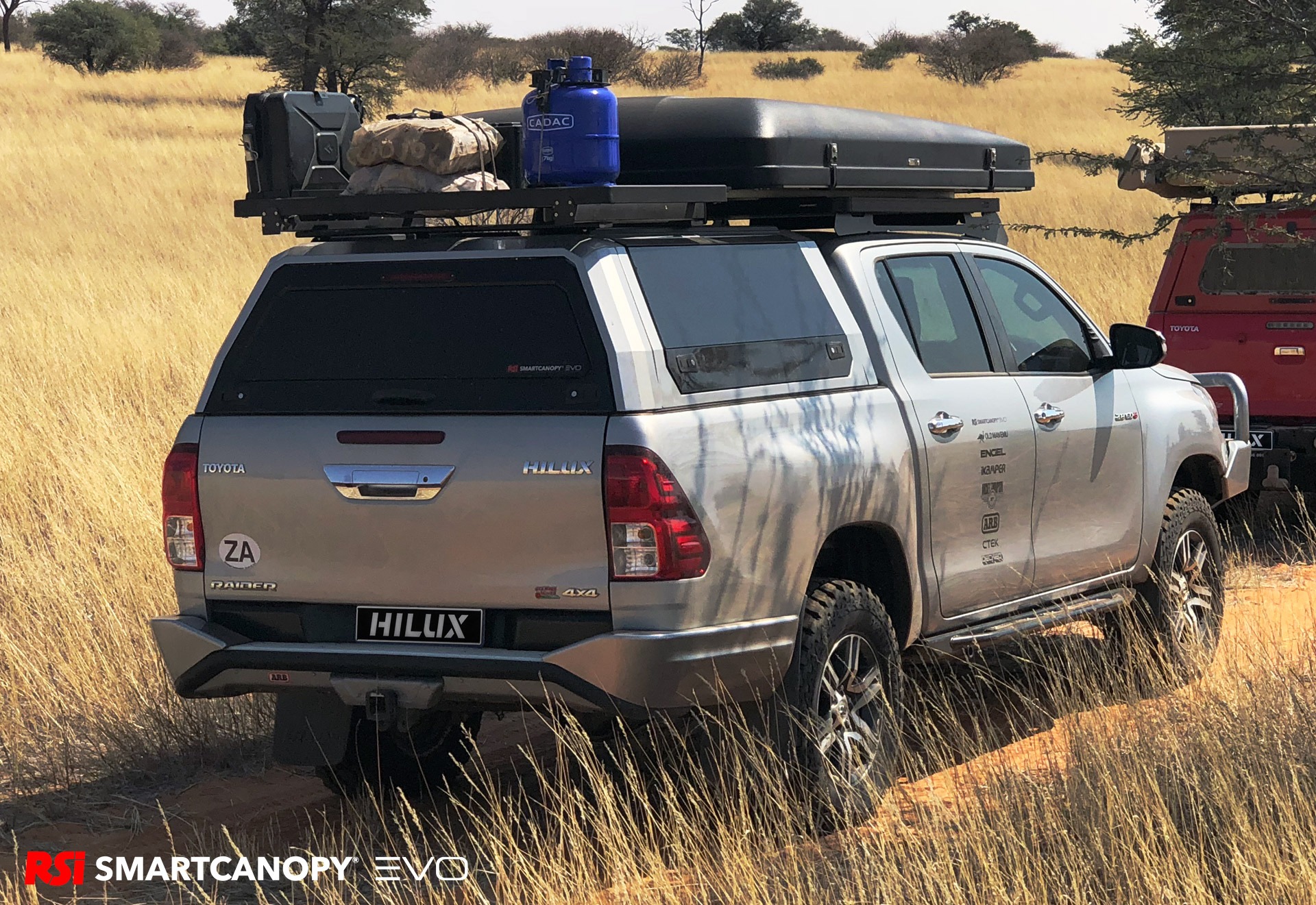 RSI-SMARTCANOPY®-EVO---Toyota-Hilux---Double-Cab---Chromium-Silver---Kgalagadi-1-(WEB)